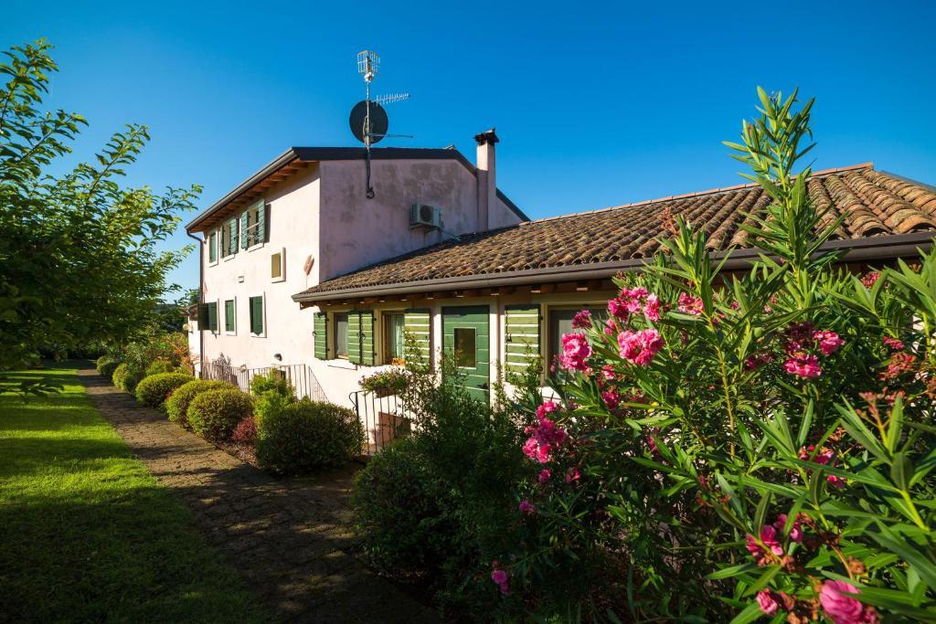 Agriturismo Casa Rosa Verona Exterior photo